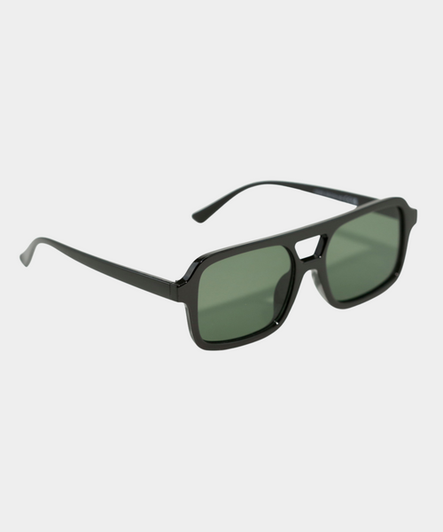 Barca Shadez